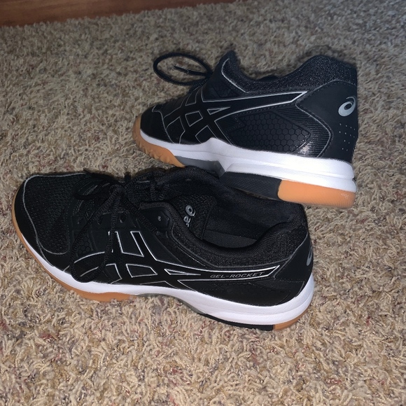 under armour volleyball shoes